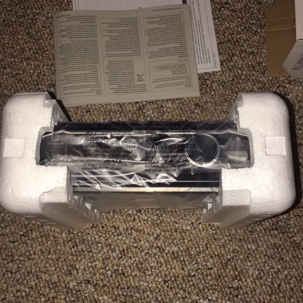 JVC CD Reciever USB/AUX - Picture 4 of 4
